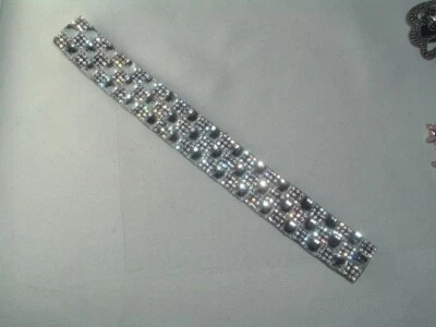 VINTAGE PLASTIC CLEAR GEM BLACK FELT BUN WRAP HAIR CLIP UP DO HAIR ACCESSORY - Image 1 of 2