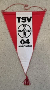 BAYER 04 LEVERKUSEN, älterer Wimpel rot-weiß Seide, bestickt 21,5 x 32 cm SELTEN - Bild 1 von 3