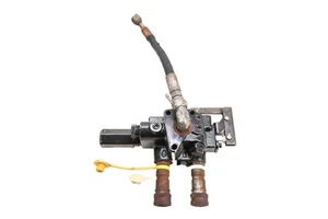 11 Kubota RTV 900 XT Diesel Hydraulic System Secondary Pump Rear Output Valve - Picture 1 of 5