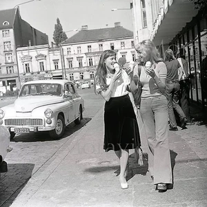 Photographie,  "Wroclaw", Pologne,  1967     /     15 x 15 - Bild 1 von 2