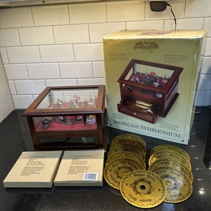 Animado 2004 Mr. Christmas ESCAPARATE INSPIRADOR SINFONIO con 18 canciones ¡FUNCIONA! - Imagen 1 de 24