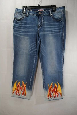 Pantalones de mezclilla Hot Kiss para mujer azules talla 16 llamas recortados dobladillo crudo tiro medio relajados Foto 1 de 3