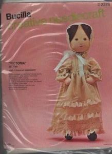 ¡¡¡De colección!!! ¡¡¡Nip!! MUÑECA BUCILLA CREATIVE NEEDLECRAFT ""VICTORIA"" 22" DE ALTO - Imagen 1 de 2