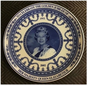 QUEEN ELIZABETH II,GOLDEN JUBILEE BONE CHINA,WEDGWOOD PLATE.22.5 cm IN DIAMET - Picture 1 of 7