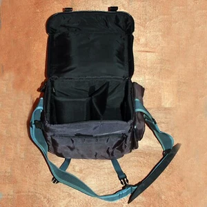 Well Padded Vintage Camera Bag (Purple Body with Blue Two-Tone Strap) - Picture 1 of 1