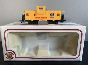 Vintage Bachmann Train Caboose Car Union Pacific 207 w/Box HO Model Railroad RR - Picture 1 of 12