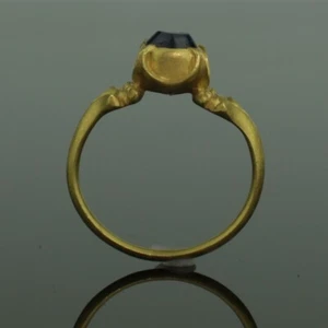 BEAUTIFUL MEDIEVAL GOLD & SAPPHIRE QUATREFOIL RING - CIRCA 14th-15th Century AD - Picture 1 of 5
