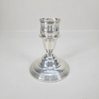 Wm. Candelabro reforzado con peso de plata esterlina Rogers Manufacturing Co. Foto 1 de 4