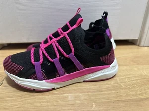 NWT Girls Athletic Works Knit Cage Sneaker Black Pink Memory Foam Slip On Size 1 - Imagen 1 de 6
