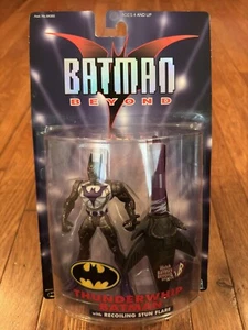 Batman Beyond Thunderwhip Batman con llamarada de aturdimiento de retroceso ©️1999 Hasbro Nuevo en caja - Imagen 1 de 14