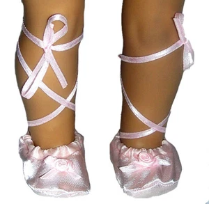 Pantuflas de ballet satén rosa con rosa se adapta a muñecas chicas americanas de 18 pulgadas - Imagen 1 de 4