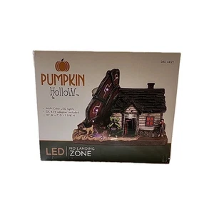 Pumpkin Hollow Landing Zone Alien Theme Spooky Halloween Village Decor 10x7x7.5" - Picture 1 of 7