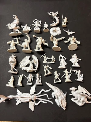 Reaper Miniatures Bones - 29 miniaturas de Kickstarters 1-3 - 29 figuras Foto 1 de 4