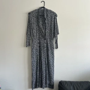 Spalline abito bianco e nero stile anni 40 collezione Clues vintage taglia M - Foto 1 di 10