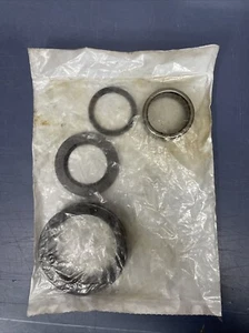 Ford Ranger Explorer Bronco 2 Dana 35 IFS Front Knuckle Spindle Bearing Seal Kit - Picture 1 of 3