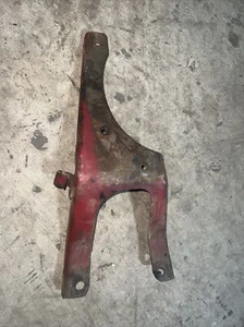 Soporte de soporte limpiador de aire para tractor International IH Farmall 806 - Imagen 1 de 3