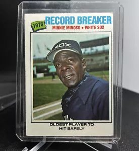 1977 Topps #232 1976 Record Breaker Minnie Minoso recente HOFer EX+ - Foto 1 di 2