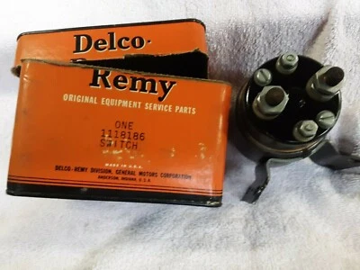Соленоид стартера Delco Remy NOS 1118186 1950-53 NASH 1949-52 OLDSMOBILE, PONTIAC - Изображение 1 из 4