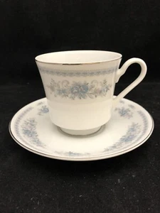 Fine Porcelain China of Japan Christine Tea Cup & Saucer Set(s) - Picture 1 of 7