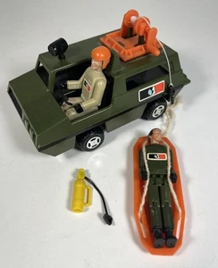Matchbox Lesney MAC Mobile Action Command Military Medical Rescue Vehicle 1974 - Picture 1 of 8