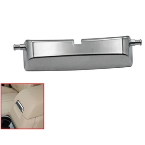 Reliable Center Console Armrest Cover Lock Clip for Land Rover Discoveries - Picture 1 of 12