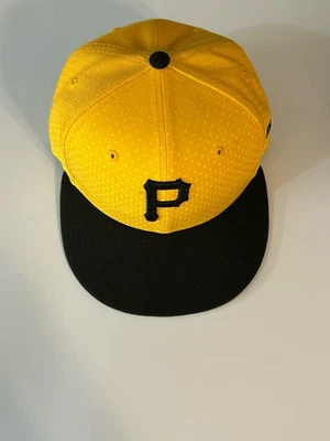 Pittsburgh Pirate Fitted Baseball Cap 6 7/8 Yellow/Black Classic “P” Logo - Image 1 of 4