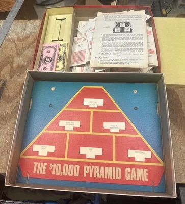 VTG THE $10,000 PYRAMID GAMEMilton Bradley 1974#4404 Missing Timer,stand&decoder - Image 1 of 4