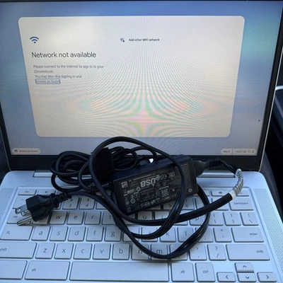 Chromebook HP - 14” - Intel Pentium Silver - 4 GB RAM - 64 GB eMMC - Chrome OS Foto 1 de 4