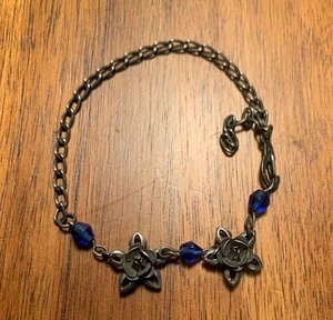 Metal Bracelet with Flowers and Blue Beads - Picture 1 of 3