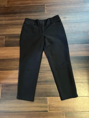 Pantalones cortos negros de pierna recta NY&Co para mujer TALLA 8 Foto 1 de 4