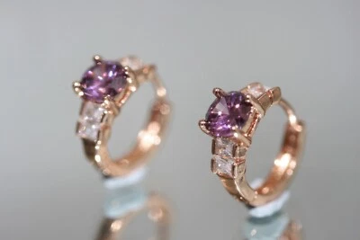 Elegantes aros creados de amatista y diamante de oro rosa GF Foto 1 de 3