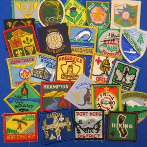 Lote de 25 parches de insignias Scout de Canadá e internacionales de Boy Scout # C-2 256C1 - Imagen 1 de 6