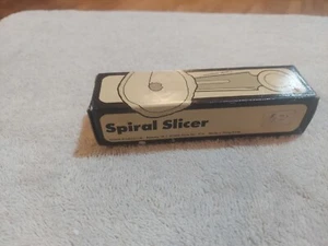 Vintage Rostfrei Inox SPIRAL SLICER Gadget Food Fruit Potato - Made In Hong Knog - Picture 1 of 8