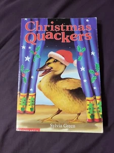CHRISTMAS QUACKERS By Sylvia Green Paperback Holiday Duck Family Fast Shipping - Imagen 1 de 8