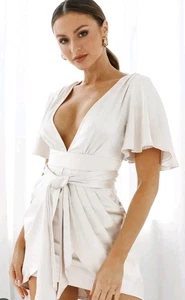 Neu mit Etikett Selfie LeslieEspiritu Kleid V-Ausschnitt Taille zum Binden champagner Gr. XS Cocktail - Bild 1 von 8
