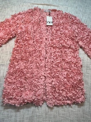 ZARA NUEVO ABRIGO MUJER TEJIDO FLORAL TEXTURIZADO ROSA TALLA: S 2488/105 Foto 1 de 4