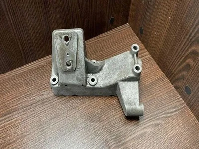 IVECO DAILY III Furgon/Estate Right Side Engine Bracket 504050582 3.00 27328787 - Image 1 of 4