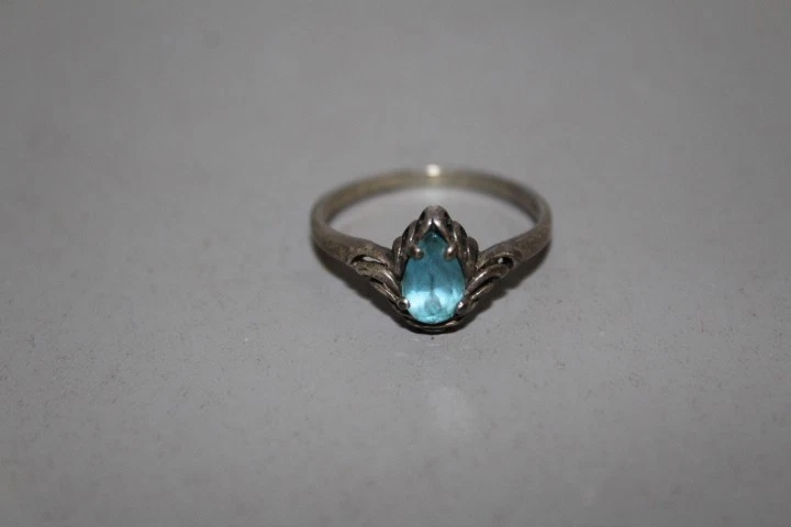 Anillo de filigrana de plata de ley 925 con topacio azul claro Estate~Kabana talla 9,5 Foto 1 de 1