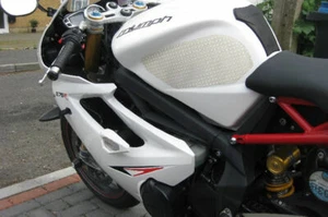Triumph Daytona 675 2006-2010 RD Motorcycle Siding Pad Kit - SL01 White - Picture 1 of 1