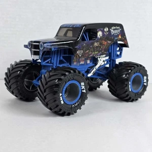 Excavadora de tumbas Monster Jam Son-Uva 2018 Hot Wheels llantas azules diecast. - Imagen 1 de 9