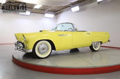 Ford Thunderbird 1955  Foto 1 de 4