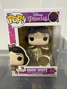 Disney Princess Snow White (with pin) Funko Pop! Vinyl #339 Exclusive - Picture 1 of 6