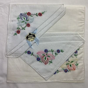 Swiss Loom Stickerei Vintage 3 Stück Set Taschentücher zart Blumen - Bild 1 von 7