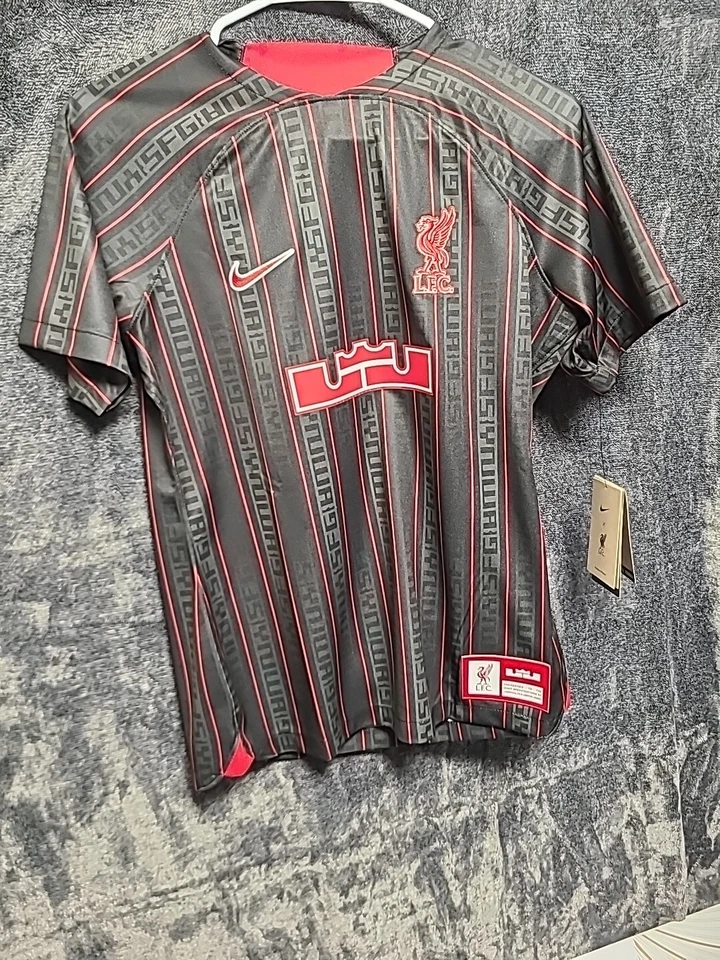 Nike Liverpool FC Lebron James Soccer Jersey Limited Edition FD0627-061 Men’s S