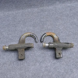 1999-2007 Silverado Sierra 1500 Classic Tow Recovery Hooks LH & RH w/Bolts 70678 - Picture 1 of 9
