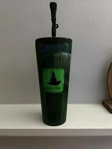 STARBUCKS WICKED Plissee TUMBLER ELPHABA With BROOM TOPPER Glow In The Dark NEU - Bild 1 von 5