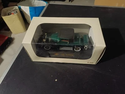 1930 HUDSON SOLIDO SCALA 1:32 CON SCATOLA BOX - Immagine 1 di 4
