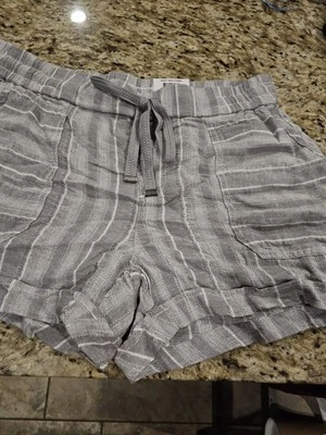 Pantalones Cortos Style & Co Mujer Tiro Medio Gris Rayas Bolsa de Papel Talla Mediana Foto 1 de 4