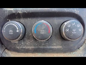 Control de temperatura con CA para furgoneta PROMASTER 1500 19-21 478419 - Imagen 1 de 10