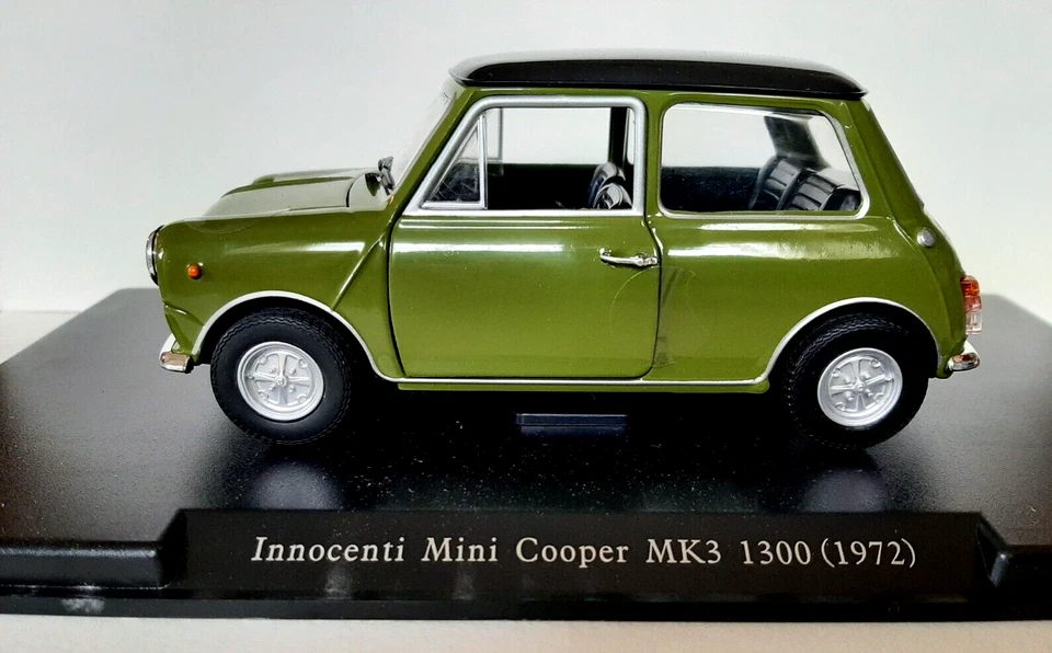 DIE CAST AUTO VINTAGE INNOCENTI MINI COOPER MK3 1300 (1972) -  SCALA 1/24 - Immagine 1 di 2